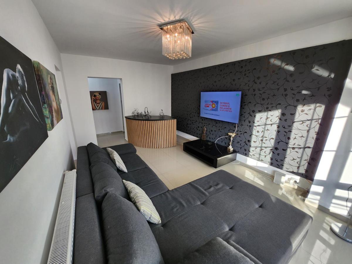 Stefan Cel Mare Boulevard Pedestrian Street Palas Iasi Ngoại thất bức ảnh
