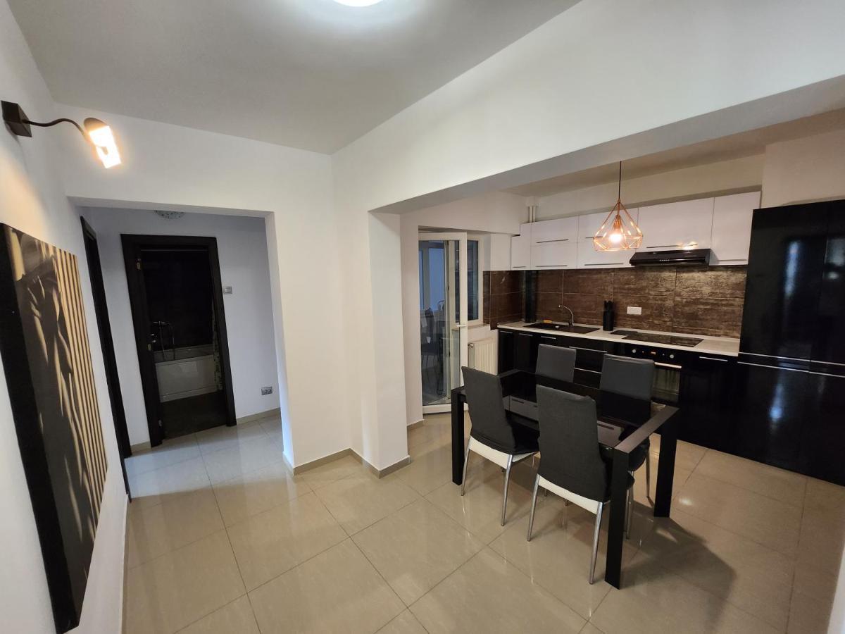 Stefan Cel Mare Boulevard Pedestrian Street Palas Iasi Ngoại thất bức ảnh